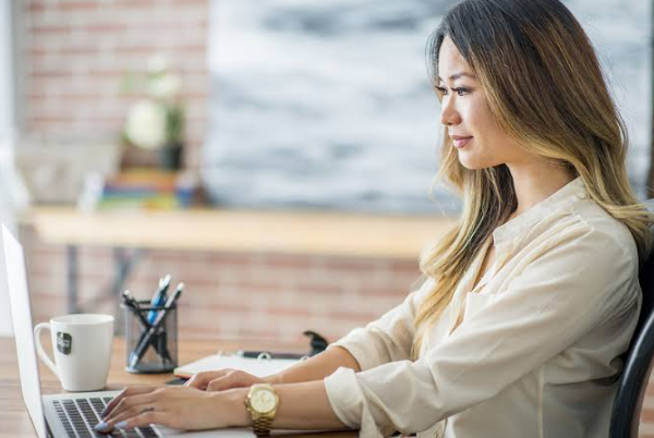 How to Create a Consistent Professional Image Online